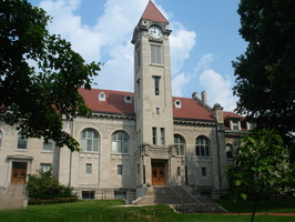 2004 09-Indiana University Student Building